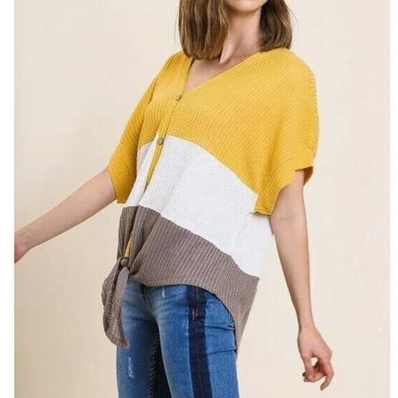 Umgee USA Pullover Tie Waist Waffle Knit Top Womens L Short Sleeve V Neck - Picture 1 of 10